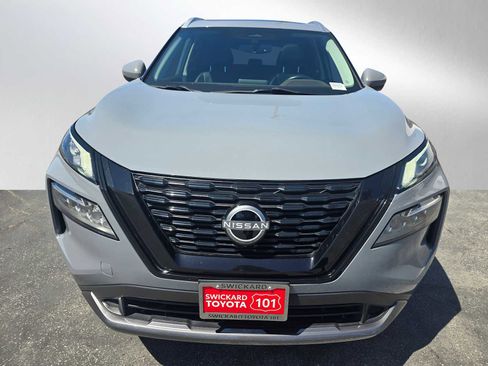 Used 2023 Nissan Rogue SL AWD/4WD image 8