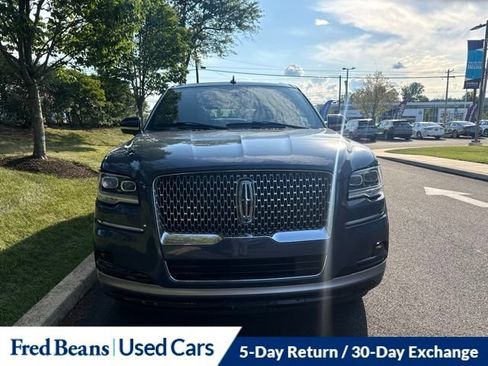 Used 2022 Lincoln Navigator Reserve AWD/4WD image 2