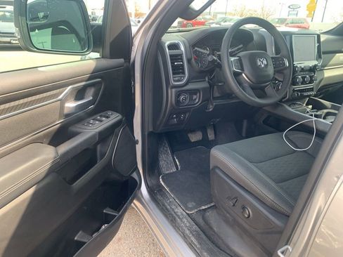 Used 2025 RAM 1500 Big Horn AWD/4WD image 6