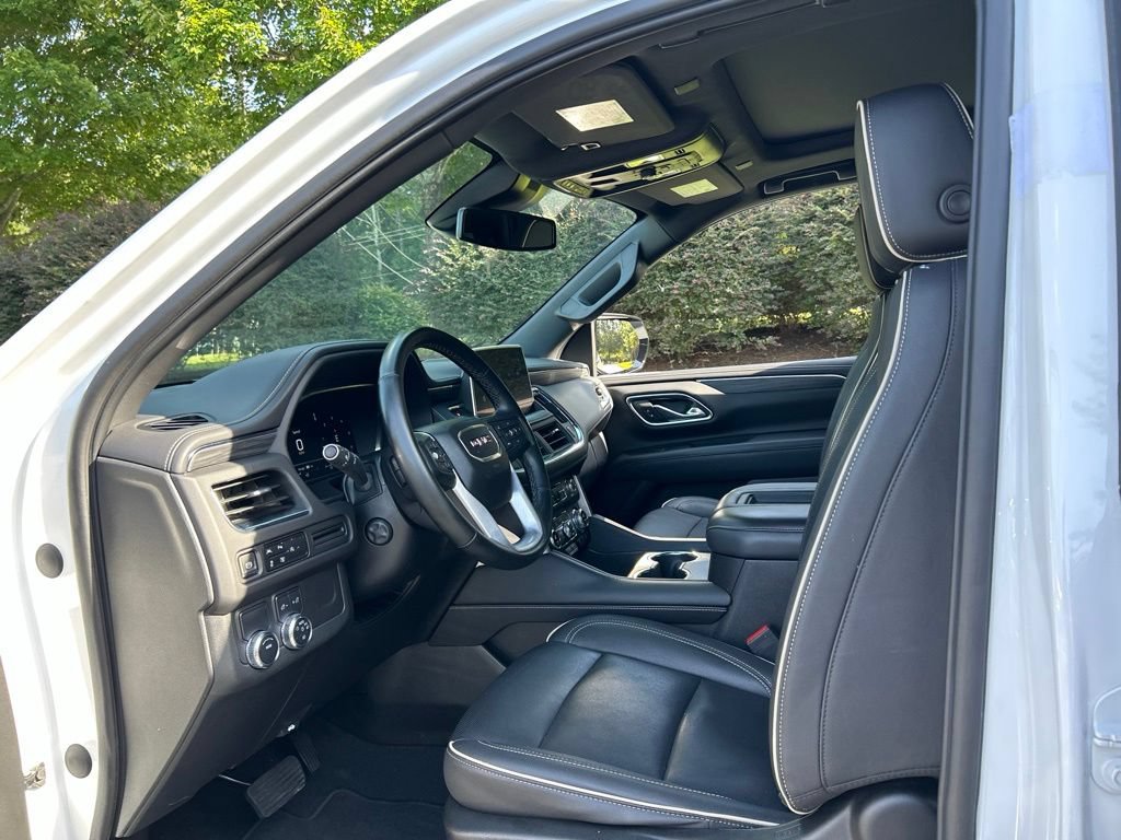 Used 2023 GMC Yukon SLT w/ SLT Premium Package RWD image 42