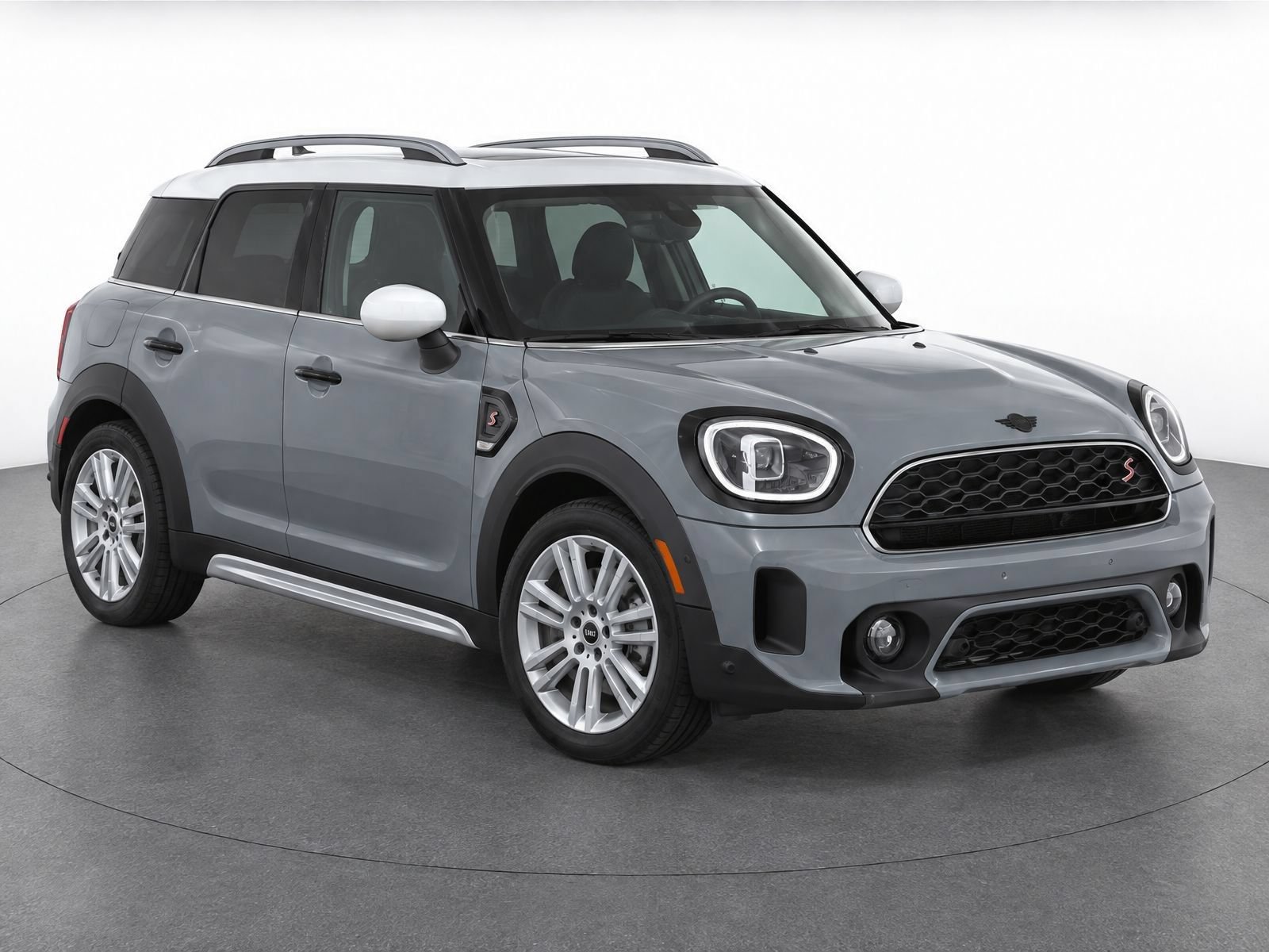 Used 2023 MINI Cooper Countryman S FWD image 1