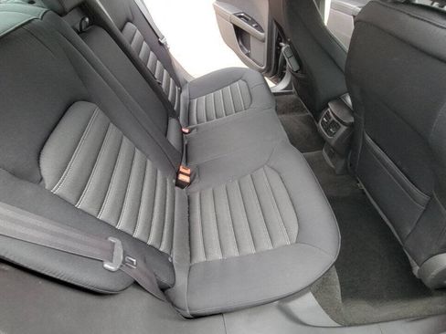 Used 2015 Ford Fusion SE FWD image 11