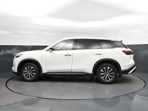 Certified 2025 INFINITI QX60 Pure FWD image 4