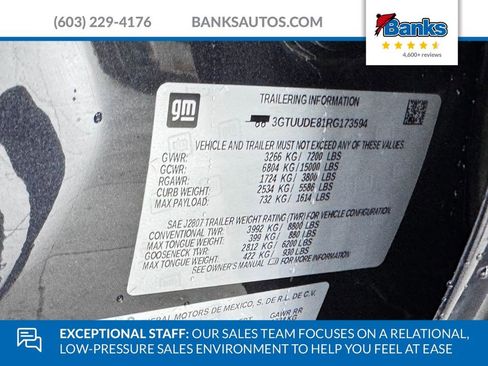 Certified 2024 GMC Sierra 1500 SLT w/ X31 Off-Road Package AWD/4WD image 9