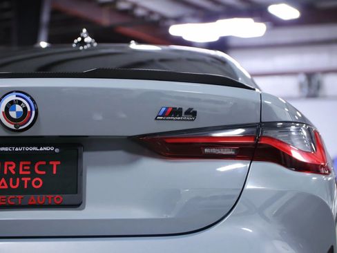 Used 2021 BMW M4 Competition w/ M Carbon Exterior Package image 18