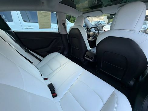 Used 2022 Tesla Model 3 Long Range AWD/4WD image 18