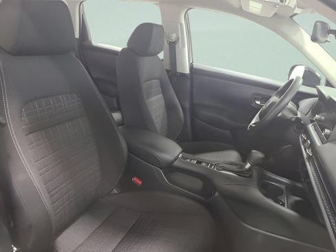 Used 2025 Honda HR-V LX image 12