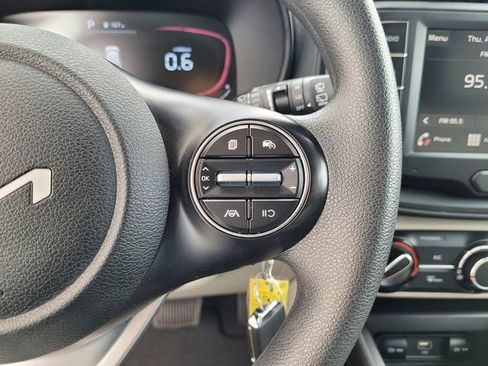 Certified 2025 Kia Soul LX w/ LX Technology Package image 24