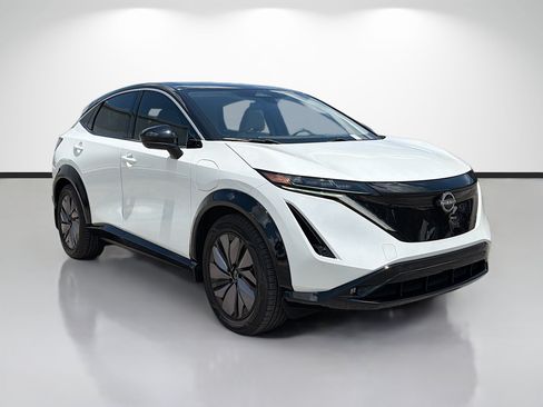 Used 2024 Nissan Ariya FWD image 1