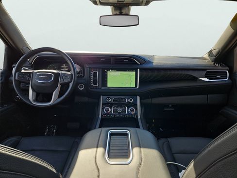 Used 2022 GMC Yukon Denali image 3
