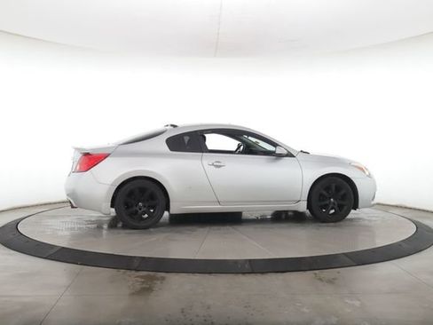 Used 2011 Nissan Altima 2.5 S w/ 2.5S Premium Pkg FWD image 6