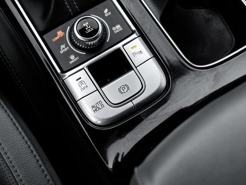 Used 2023 Kia Telluride EX X-Line image 28