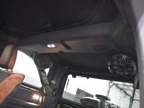 Used 2022 Ford Bronco Wildtrak image 36