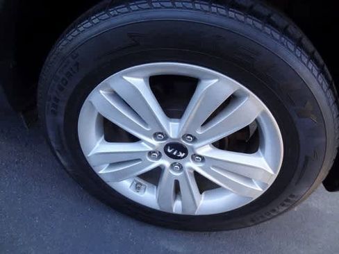 Used 2017 Kia Sportage LX image 24