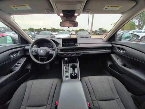 Used 2025 Honda Accord LX image 25
