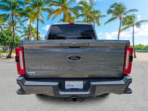 Used 2023 Ford F250 Lariat w/ Black Appearance Package AWD/4WD image 5