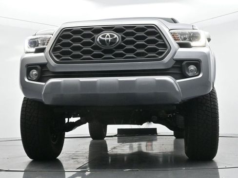 Used 2020 Toyota Tacoma TRD Sport RWD image 40