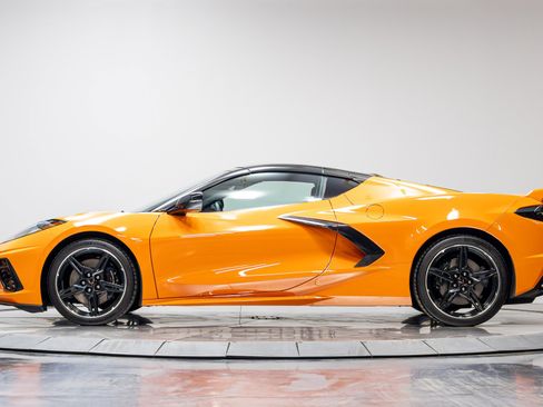 Used 2024 Chevrolet Corvette Stingray Coupe w/ Z51 Performance Package image 32