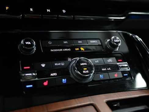 Used 2020 Lincoln Navigator Reserve w/ Equipment Group 208A Reserve AWD/4WD image 27