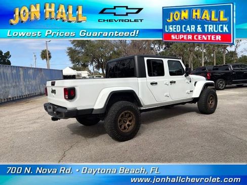 Used 2023 Jeep Gladiator Sport image 16