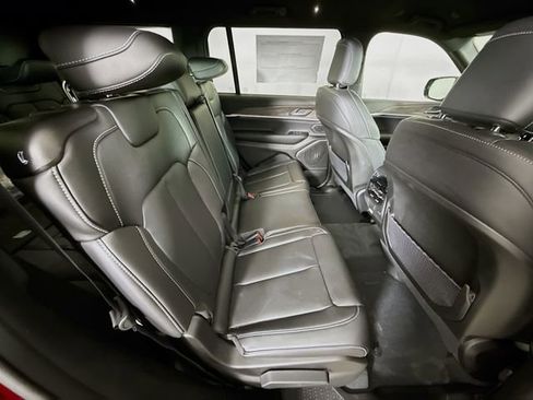 New 2026 Jeep Grand Cherokee L Limited image 26