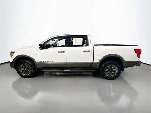 Used 2018 Nissan Titan Platinum Reserve image 5