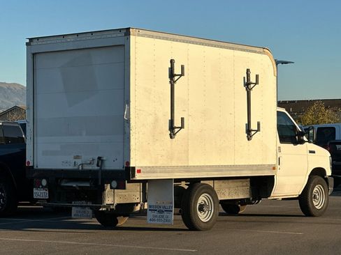 Used 2019 Ford E-350 and Econoline 350 Super Duty w/ Power Windows & Locks Group image 4