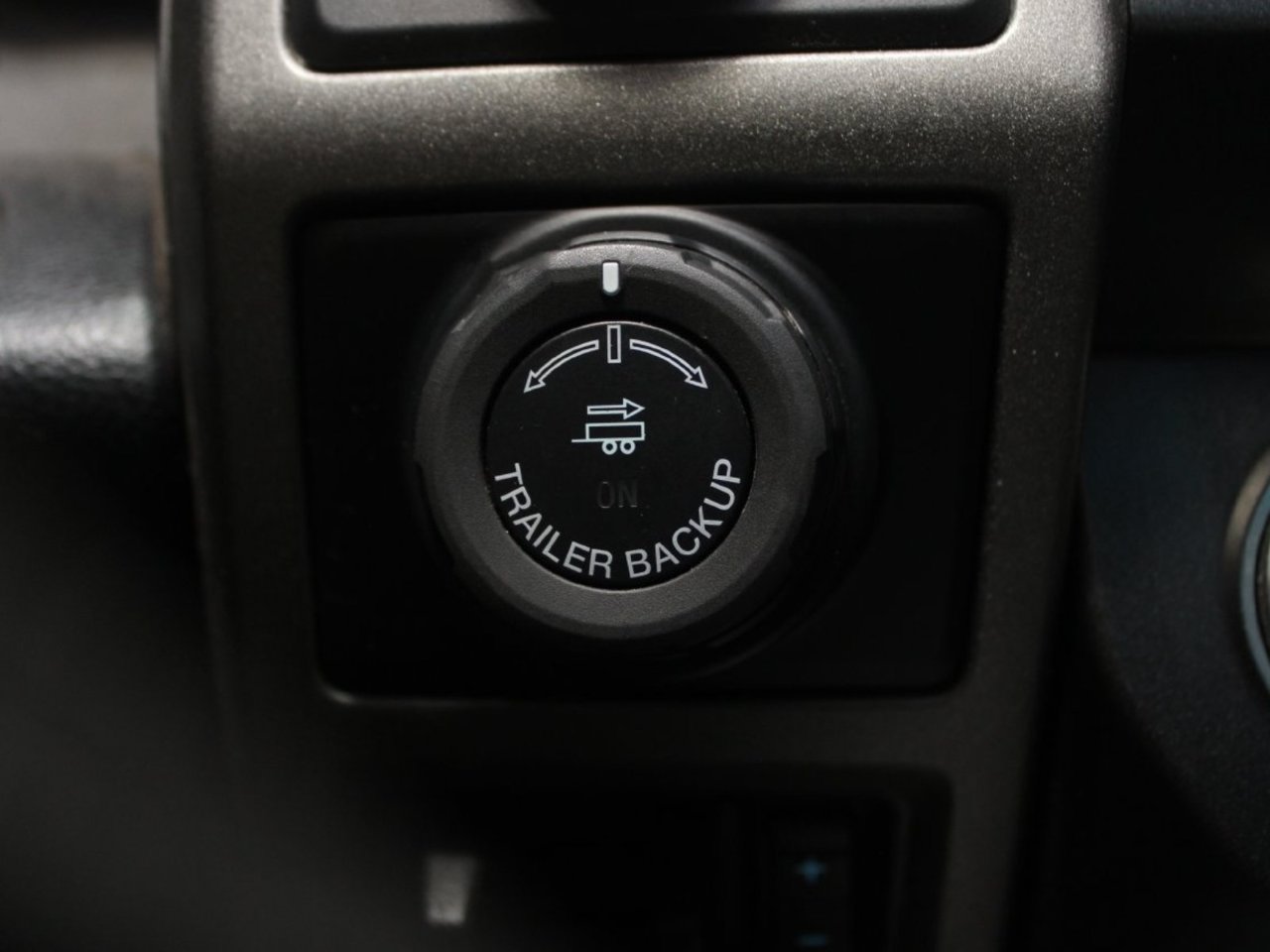 Used 2018 Ford F150 Raptor w/ Equipment Group 802A Luxury AWD/4WD image 15