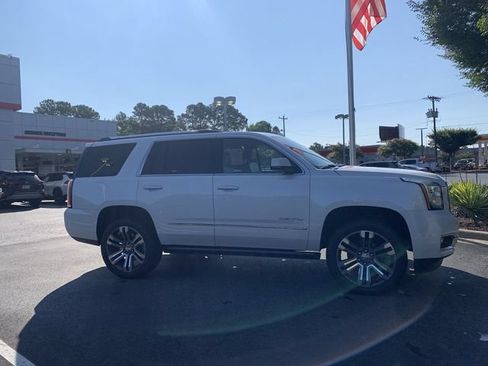 Used 2019 GMC Yukon Denali w/ Denali Ultimate Package AWD/4WD image 9