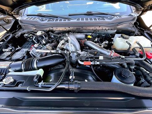 Used 2024 Ford F450 Limited w/ FX4 Off-Road Package image 9