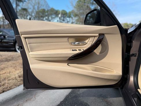 Used 2015 BMW 328i xDrive Sedan image 16