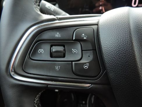 Certified 2026 Buick Encore GX Avenir w/ Avenir Technology Package FWD image 29