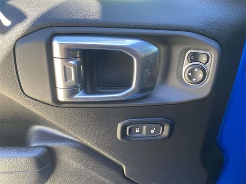 Used 2024 Jeep Wrangler Sport S image 14