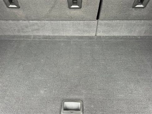 Used 2020 Chevrolet Traverse High Country image 18