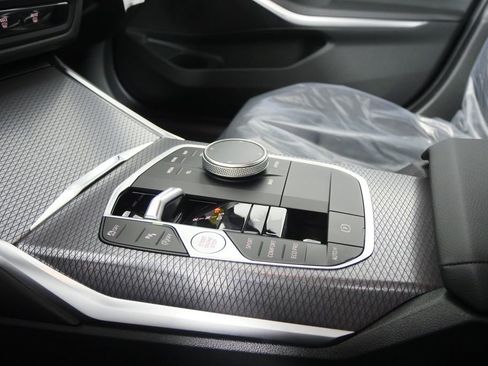 New 2026 BMW 330i Sedan w/ M Sport Package image 21