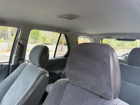 Used 2001 Honda Passport EX image 12