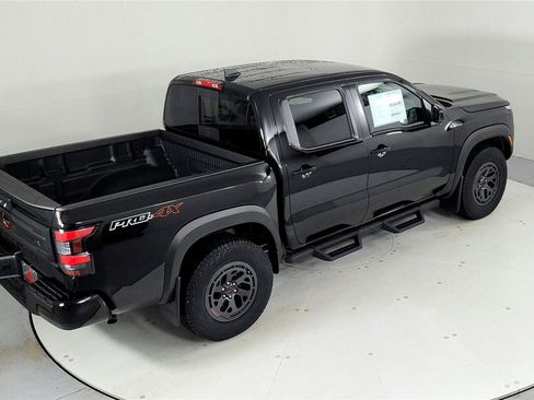 New 2025 Nissan Frontier PRO-4X image 38