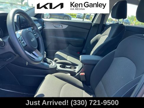 Certified 2024 Kia Forte LXS w/ LXS Technology Package FWD image 11