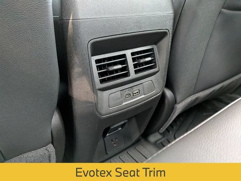 Used 2026 Chevrolet Colorado LT w/ LT Convenience Package RWD image 35