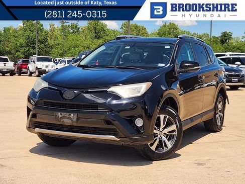 Used 2016 Toyota RAV4 XLE FWD image 1