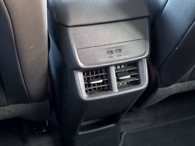 Used 2026 Chevrolet Equinox LT w/ Convenience Package II FWD image 35
