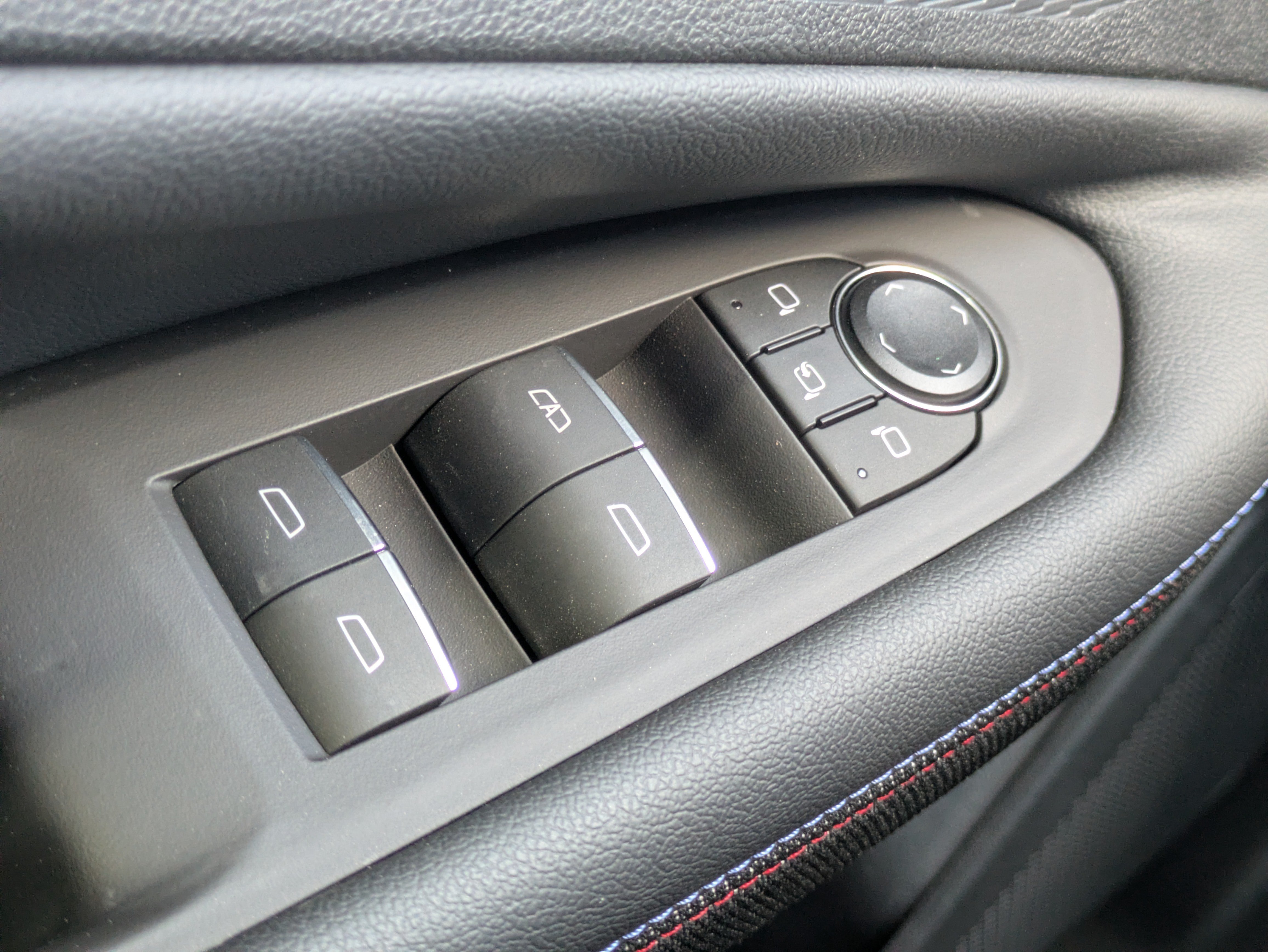 New 2024 Chevrolet Blazer EV RS AWD/4WD image 15