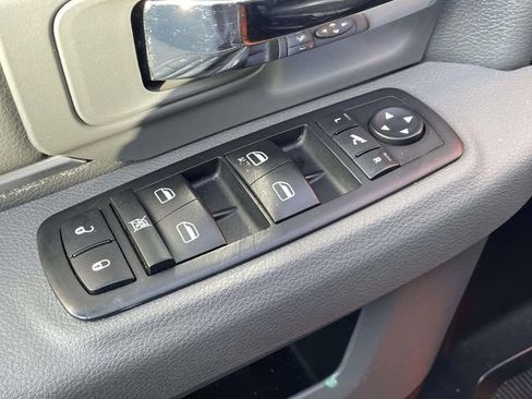 Used 2015 RAM 1500 Lone Star image 15