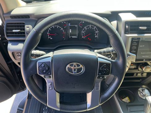 Certified 2022 Toyota 4Runner SR5 Premium w/ Moonroof Package AWD/4WD image 13