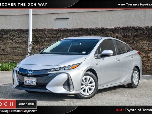 Used 2022 Toyota Prius Prime LE image 1