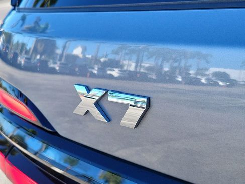 Used 2024 BMW X7 M60i w/ Executive Package image 7