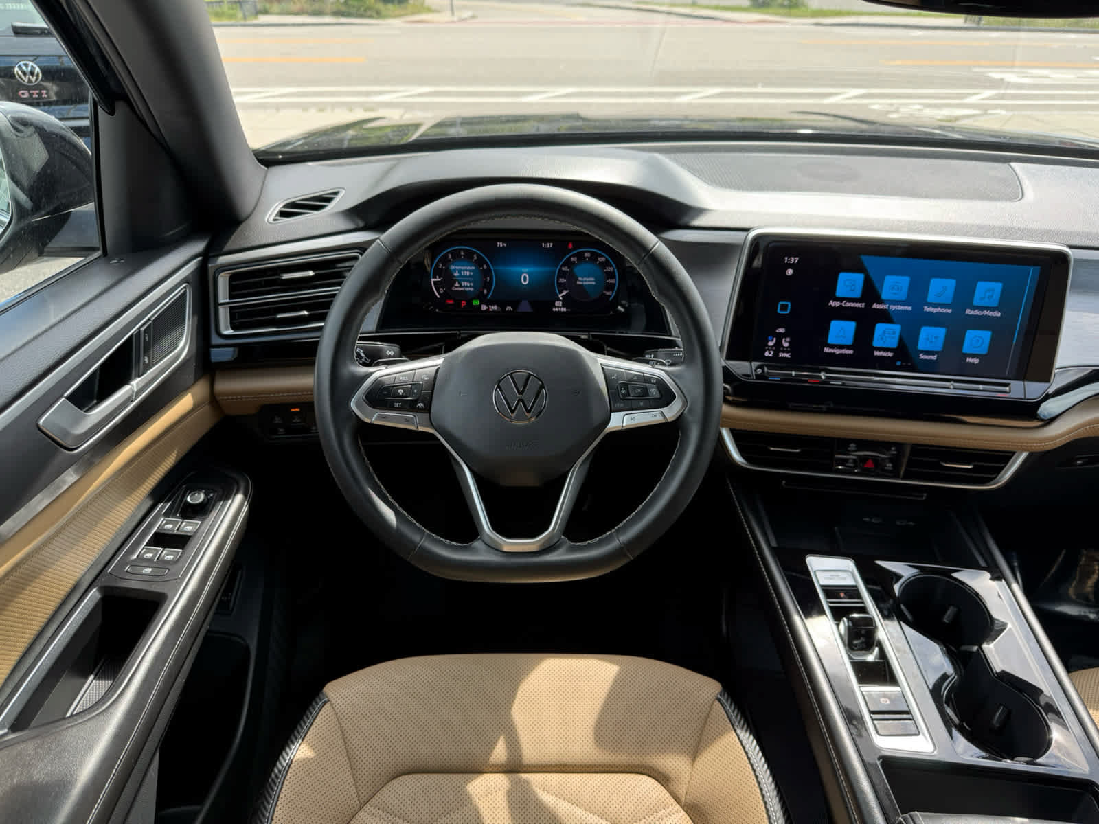 Used 2024 Volkswagen Atlas Cross Sport SE w/ Panoramic Sunroof Package AWD/4WD image 21