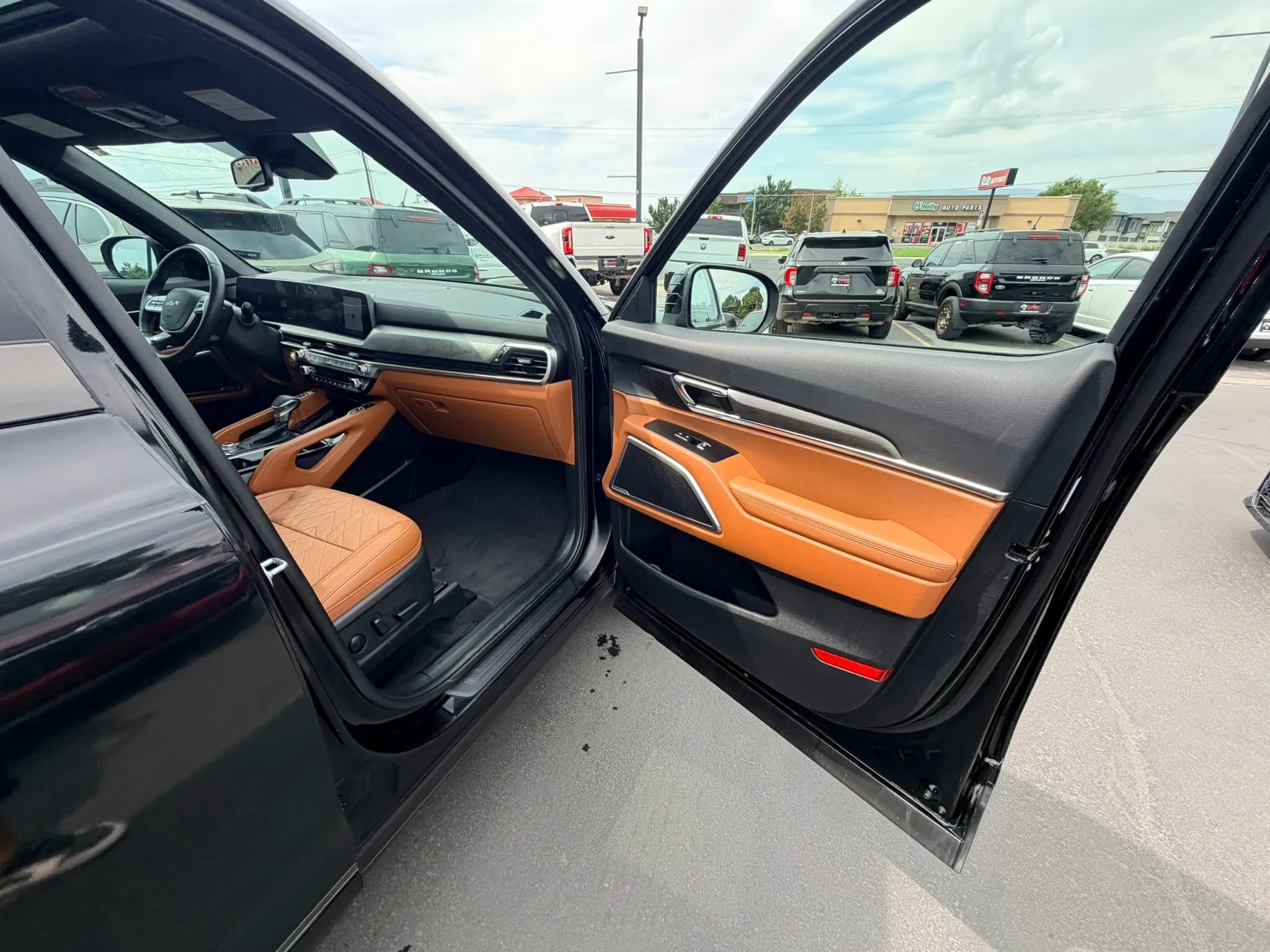 Used 2025 Kia Telluride EX X-Line AWD/4WD image 28