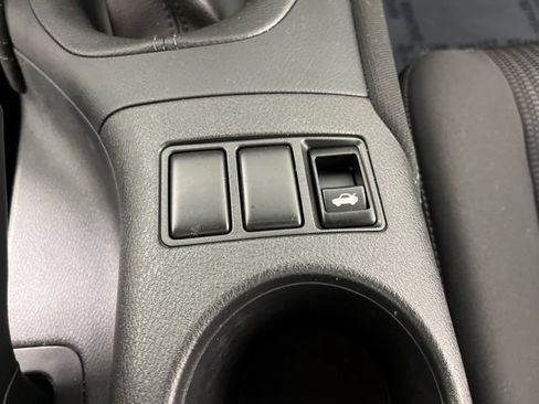 Used 2025 Nissan Z Sport w/ Floor Mat Package RWD image 33