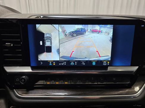 Used 2022 Chevrolet Silverado 1500 LTZ w/ LTZ Premium Package image 23